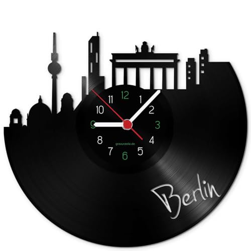 GRAVURZEILE Schallplattenuhr - Skyline Berlin - Wanduhr aus gegossenem Vinyl mit Stadt Skyline - 30 cm - Upcycling Designer Uhr - Moderne Wanduhr im Retro Vintage Style - Made in Germany von GRAVURZEILE