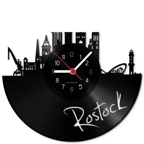 GRAVURZEILE Schallplattenuhr - Skyline Rostock - Wanduhr aus gegossenem Vinyl mit Stadt Skyline 30 cm - Upcycling Design-Uhr Wand-Deko Vintage Wand-Dekoration Retro-Uhr - Made in Germany von GRAVURZEILE