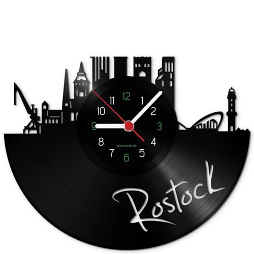 GRAVURZEILE Schallplattenuhr - Skyline Rostock - Wanduhr aus gegossenem Vinyl mit Stadt Skyline 30 cm - Upcycling Design-Uhr Wand-Deko Vintage-Uhr Wand-Dekoration Retro-Uhr - Made in Germany von GRAVURZEILE