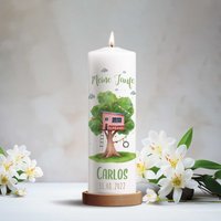 Personalisierte Taufkerze - Baumhaus Taufgeschenk Mit Name Und Datum Bedruckte Kerze Zur Taufe Für Mädchen & Jungen Personalisierte Taufkerze - Baumhaus Taufgeschenk Mit Name Und Datum Bedruckte Kerze Zur Taufe Für Mädchen & Jungen von GRAVURZEILEShop