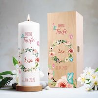 Taufkerze Personalisiert Für Mädchen Jungen - Blumenkranz Geschenk Zur Taufe Mit Name & Datum Hochwertige Stumpenkerze Taufkerze Personalisiert Für Mädchen Jungen - Blumenkranz Geschenk Zur Taufe Mit Name & Datum Hochwertige Stumpenkerze von GRAVURZEILEShop
