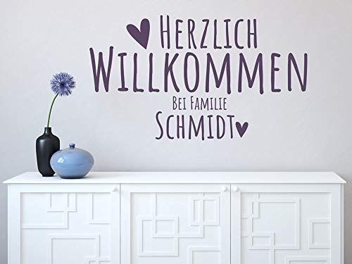 GRAZDesign Wandtattoo Flur Willkommen mit Namen, Wandaufkleber personalisiert für Wohnzimmer Eingang Herzlich Willkommen bei Familie, 99x57cm, 070 schwarz von GRAZDesign