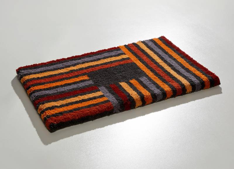 Badvorleger mit rutschhemmender Rückseite von Grund, Größe 102 (Teppich, 60/100 cm), Terra-Grau von GRUND