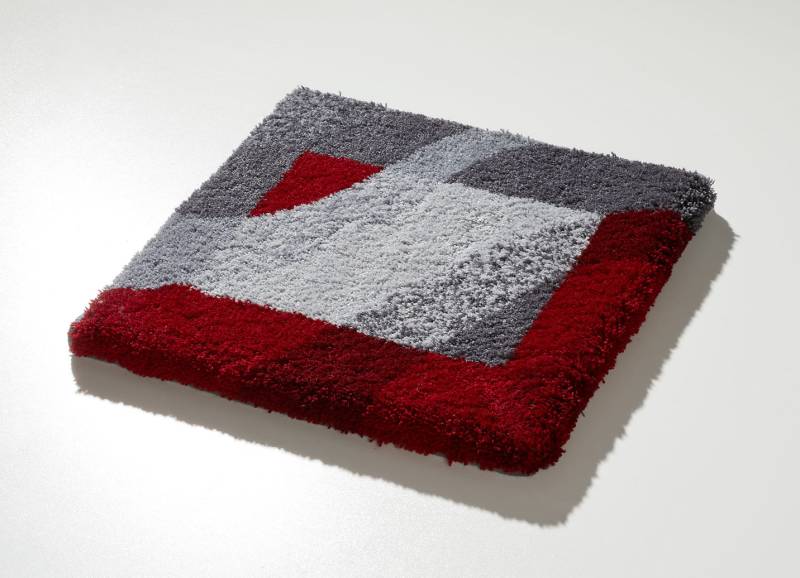 Supersoft Badgarnitur von Grund, Größe 109 (Hänge-WC-Vorleger, 50/ 50 cm), Grau-Rot von GRUND