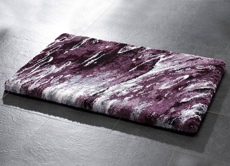 Supersoft Badgarnitur von Grund, Größe 105 (Teppich, 80x140 cm), Beere von GRUND