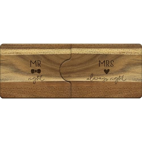 GRUSS & CO Holzbrett-Set mit Spruch "Mr. und Mrs. Right" | Set aus 2 zusammenlegbaren Holzbrettern, mit eingebranntem Motiv | Hochzeitsgeschenk | 48794 GRUSS & CO Holzbrett-Set mit Spruch "Mr. und Mrs. Right" | Set aus 2 zusammenlegbaren Holzbrettern, mit eingebranntem Motiv | Hochzeitsgeschenk | 48794 von GRUSS & CO