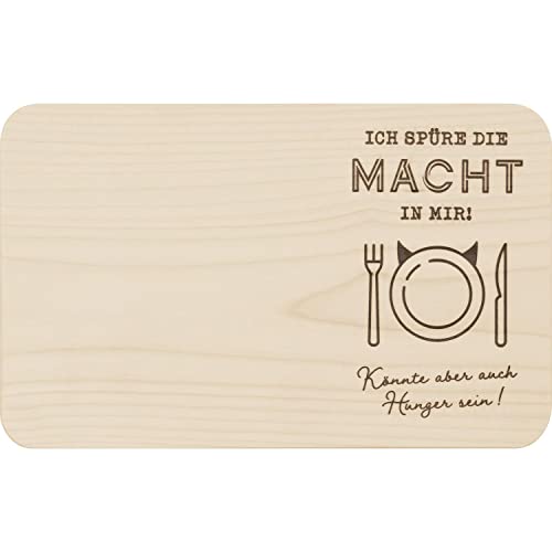 GRUSS & CO Holzbrettchen Motiv "Macht" | Schneidebrettchen aus Ahornholz, mit eingebranntem Text, 24 cm x 15 cm x 1 cm | Brotzeit, Frühstück, Kochen, Geschenk | 48070 von GRUSS & CO