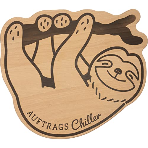GRUSS & CO Holzbrett »Faultier« | Brettchen in Faultier-Form, Buchenholz, eingebrannter Text, 25 cm x 19 cm x 1,5 cm | Geschenkidee | L7002 von GRUSS & CO