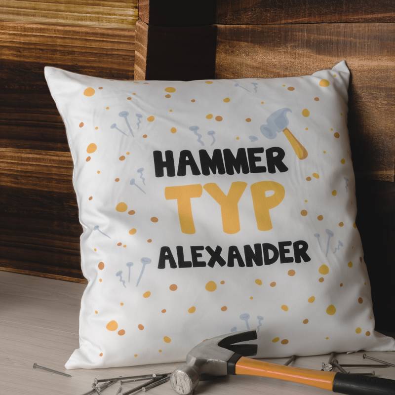 Kissen »Hammer Typ ...« mit Wunschnamen, weiß, personalisiert von GRUSS&CO