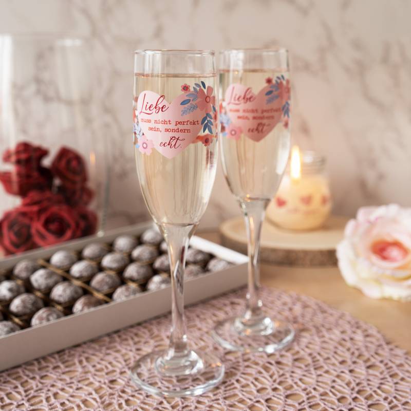 Sektglas-Set »Liebe muss nicht perfekt sein, sondern echt« von GRUSS&CO
