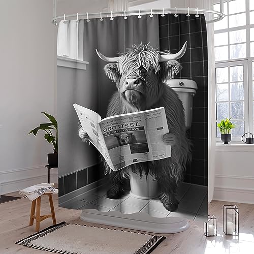 GUBIYU Farmhouse Highland Kuh Duschvorhang 182,9 cm B x 72 L Lustige Highland-Kuh sitzt auf der Toilette Lesen einer Zeitung Badezimmer Dekor Westrinder Land Toilette Badezimmer Zubehör Grau Weiß von GUBIYU