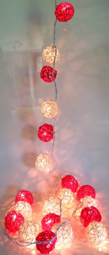 GURU SHOP Rattan Ball LED Kugel Lampion Lichterkette - Rot/weiß, 7x7x350 cm, Lichterketten von GURU SHOP