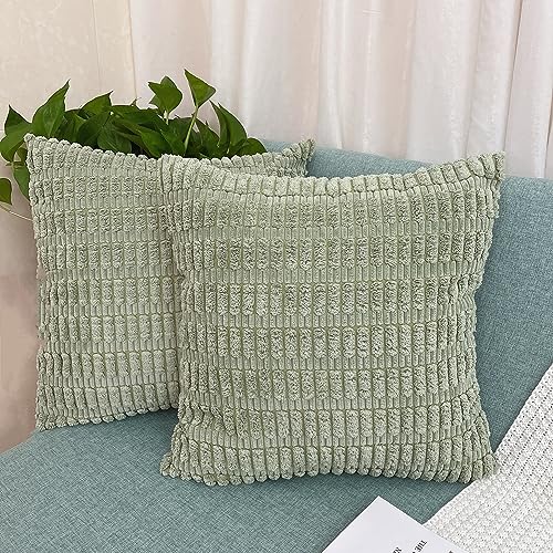 GYISANA 2 Stück Dekorativ Kissenbezug Cord Kissenhülle Dekokissen Sofakissen für Couch, Auto, Schlafzimmer (45 x 45 cm, Grün) von GYISANA