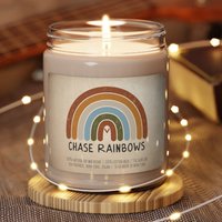 Boho Rainbow Soya Candle Entzünden Sie Ihre Sinne Mit Unserem Friedlichen Entspannungsaroma, Entwickelt Für Yoga-Liebhaber Und Meditations-Retreats von Gadgetalicious