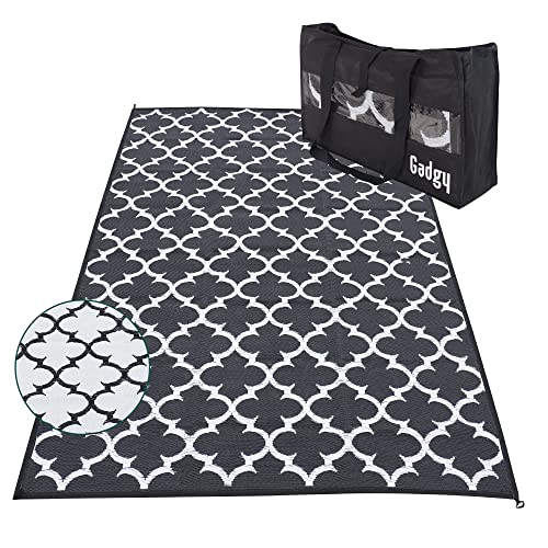 Gadgy Outdoor Teppich Wetterfest, 230 X 160 cm Stylischer Balkon Wasserfest und Uv-beständig, Wendbarer Outdoor Garten Teppich - Schwarz Kunststoff Picknickdecke inkl. Tragetasche von Gadgy