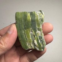 Antigorit Serpentin Roh/Roh 105 Gramm Antigorit Serpentin Roh/Roh 105 Gramm von GadsdenGem