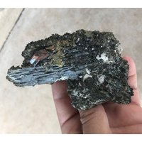 Epidot Mit Aktinolith, Pakistan Epidot Mit Aktinolith, Pakistan von GadsdenGem