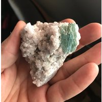 Lepidolith Mit Grüner Turmalin Spray 136, 8 Gramm Lepidolith Mit Grüner Turmalin Spray 136, 8 Gramm von GadsdenGem