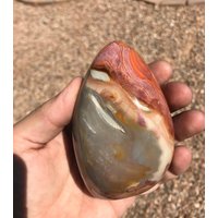 Polierte Polychrome Jaspis Freeform Mit Geschnittener Basis, So Dass Sie Steht Polierte Polychrome Jaspis Freeform Mit Geschnittener Basis, So Dass Sie Steht von GadsdenGem