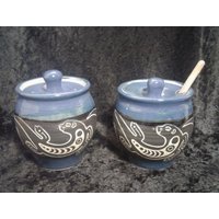 Nordwest Native Otter Dose von GaeanAllusionsStudio