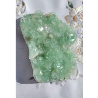 Grüner Apophylit Stufe - Wunderschönes Wachstum Grüner Apophylit Stufe - Wunderschönes Wachstum von GalacticDivineLotus