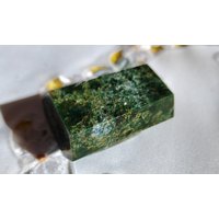 Smaragd Jaspis, Freie Form Dunkler Grüner Kristall, 122G Smaragd Jaspis, Freie Form Dunkler Grüner Kristall, 122G von GalacticDivineLotus