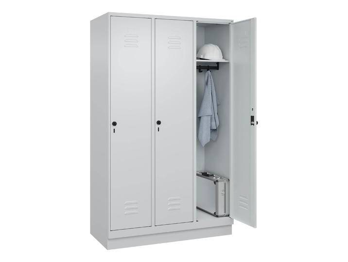 C+P, Kleiderschrank, Garderobenschrank Classic Plus, Abteilbreite 40 cm, mit Sockel C+P, Kleiderschrank, Garderobenschrank Classic Plus, Abteilbreite 40 cm, mit Sockel von Galaxus