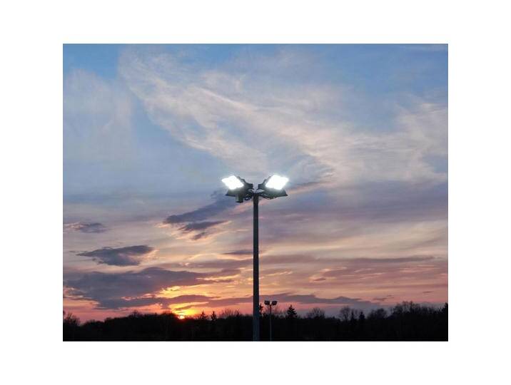 Dotlux, Fassadenbeleuchtung, 4871-050010 LED-Fluter HLFplus 600W 5000K 1-10V dimmbar 10° Abstrahlwinkel (IP66) von Galaxus