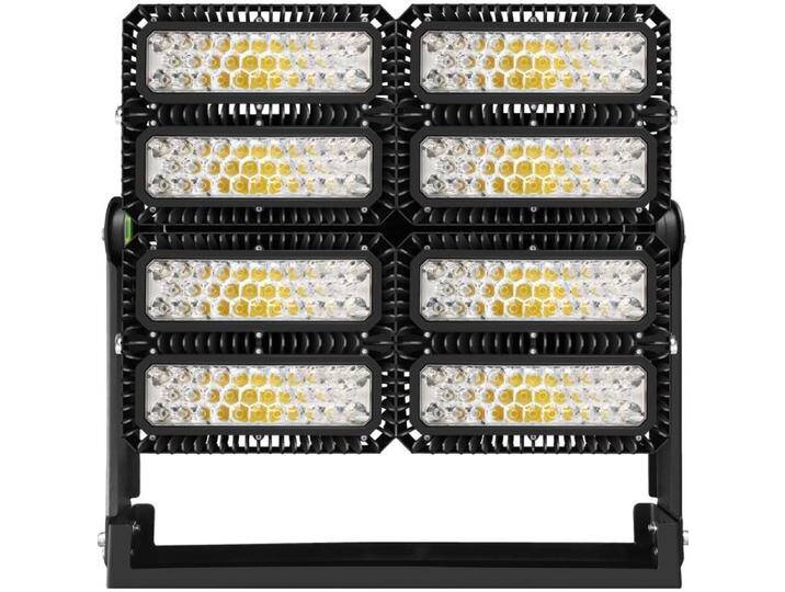 Tracon, Fassadenbeleuchtung, LED-Flutlicht (134000 lm, IP66) von Galaxus