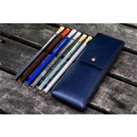 Das Anthrazitfarbene Leder-Federmäppchen Für Blackwing-Bleistifte - Navy Blau Das Anthrazitfarbene Leder-Federmäppchen Für Blackwing-Bleistifte - Navy Blau von GalenLeatherCo
