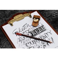 Hölzernes A4 Klemmbrett - Mahagoni Hölzernes A4 Klemmbrett - Mahagoni von GalenLeatherCo