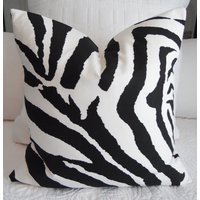 Zebra Print Kissen Schwarz Weisses Tier-Dekor von GamGamzhandcrafted