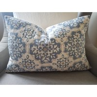 Magnolia Home Kissenhülle Aus Baumwolle in Creme, Taupe, Jeansblau Magnolia Home Kissenhülle Aus Baumwolle in Creme, Taupe, Jeansblau von GamGamzhandcrafted