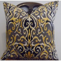 Ikat Kissenbezug Schwarz, Grau & Gold Home Decor Aus Baumwolle Ikat Kissenbezug Schwarz, Grau & Gold Home Decor Aus Baumwolle von GamGamzhandcrafted