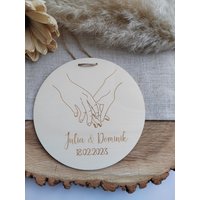 Holzschild Hand in Personalisiert Hochzeitsgeschenk von Gamarun