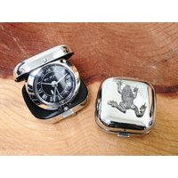 Leaping Frog Design Nacht Quarz Wecker Reise Berufsbedingt Vatertag Geschenk 144 Ac von GamekeepersGifts