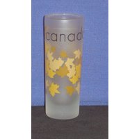 Kanada Mit Blättern Auf 2Oz Glas-Shooter - Neu von GandJStuff
