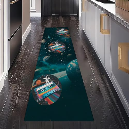 Gaqinhh Weltraum Astronaut Teppich Läufer Küchenteppich Waschbar rutschfest 60x300 cm, Retro Tonbandgerät Science Fiction Planet Teppichläufer für Küche Flur Eingangsbereich Bettumrandung Wohnzimmer von Gaqinhh
