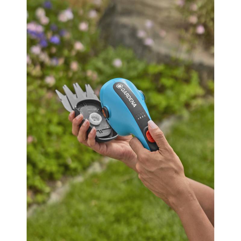 Gardena Akku-Grasschere 'ClassicCut Li' mit Akku und Ladegerät von Gardena