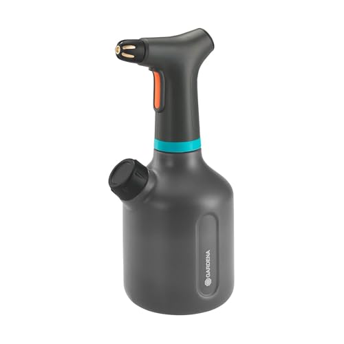 Gardena Pumpsprüher 1 l EasyPump: Akku-Pumpsprüher mit 360°-Funktion, Messingdüse, große Öffnung, lichtdurchlässiges Design, integrierte Dosierkappe, mit Füllstandsanzeige (11114-20) von Gardena