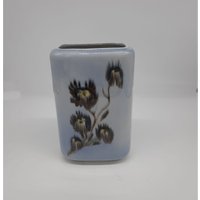 Vintage Francis Joseph Von Tury Art Pottery Vase Mcm Blaues Blumenmuster von Gardenspire