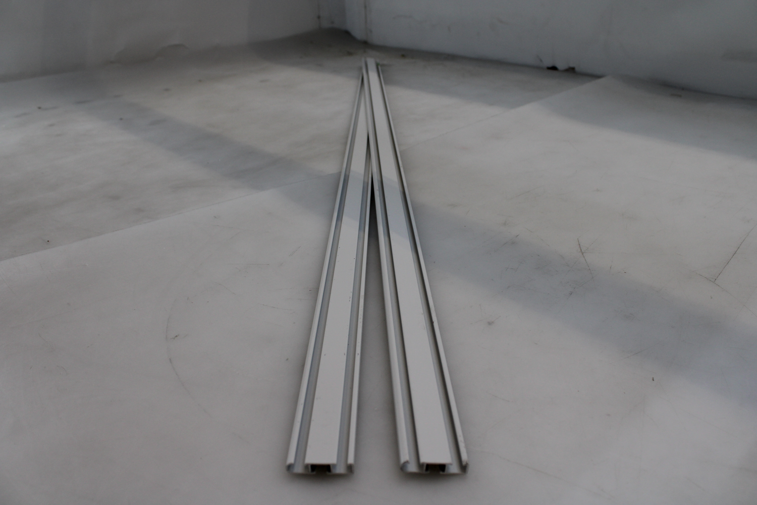 Garesa Gardinenschiene Profil 363 2 lfg. Weiß - Breite: 120 cm 2 STÜCK von Garesa