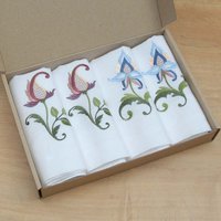 Leinen Servietten Roksolana. Set Aus Weißen Stoffservietten Mit Farbiger Stickerei. Tischwäsche, Tischdekor. Größe Je Serviette 40 X cm von GarmoniyaHome