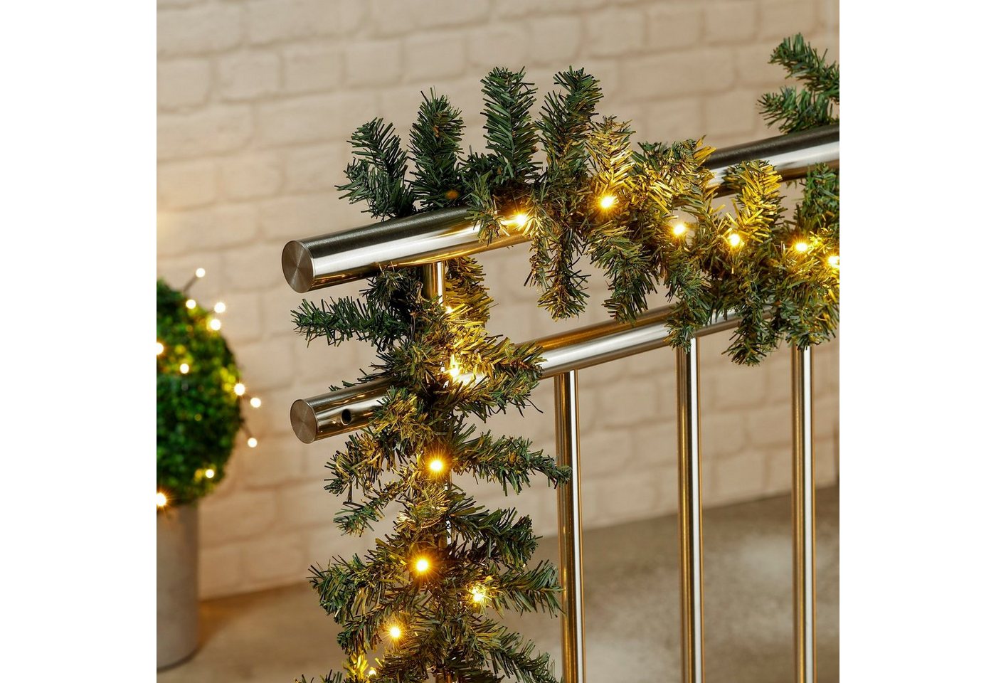 GartenHero LED-Girlande 40 LED Weihnachtsgirlande biegsam Lichterkette Weihnachtsdeko Girlande GartenHero LED-Girlande 40 LED Weihnachtsgirlande biegsam Lichterkette Weihnachtsdeko Girlande von GartenHero