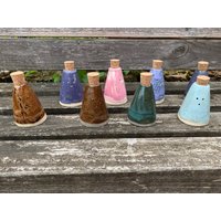 Keramik Salzstreuer Oder Matscha Schneebesen Halter Verschiedene Farben Neu Handgetöpfert von GartenkeramikundDeko