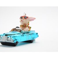 Hahn/Hund Im Cadillac Weihnachtsschmuck von Gartenkreativladen