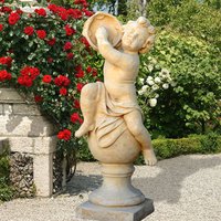 Barocke Gartenskulptur mit Putte - Tamburo / Antikgrau von Gartentraum.de