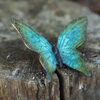 Blauer Schmetterling als Dekofigur für den Außenbereich - Schmetterling Jen von Gartentraum.de