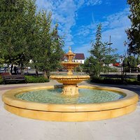 Brunnen Komplett Set mit Fontäne, Einfassung und Pumpe - stilvoller Gartenbrunnen aus Steinguss - Oria / Olimpia von Gartentraum.de