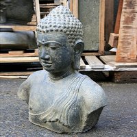 Buddha Kopf mit schönem Gesicht Steinguss Natur - Abhaya von Gartentraum.de